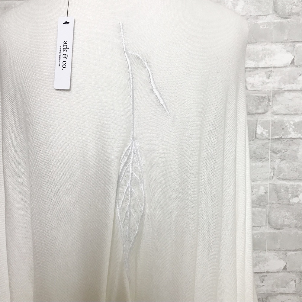 ark & CO. | 🆕Off White Cardigan Sm - Picture 6 of 8